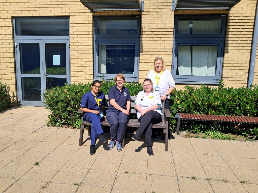 New benches for Farnham Hospital